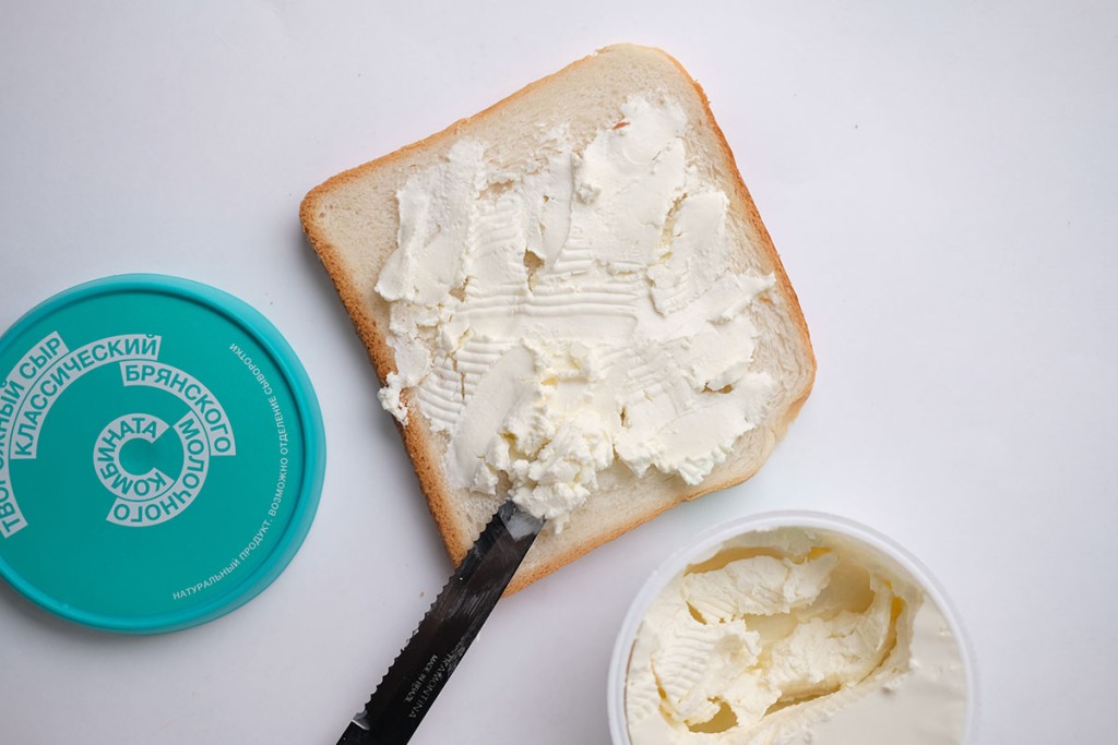 Для определения подлинности молочной основы сыра, анализировались содержание молочного жира и белка vse-o-tvorozhnom-syre1.jpg